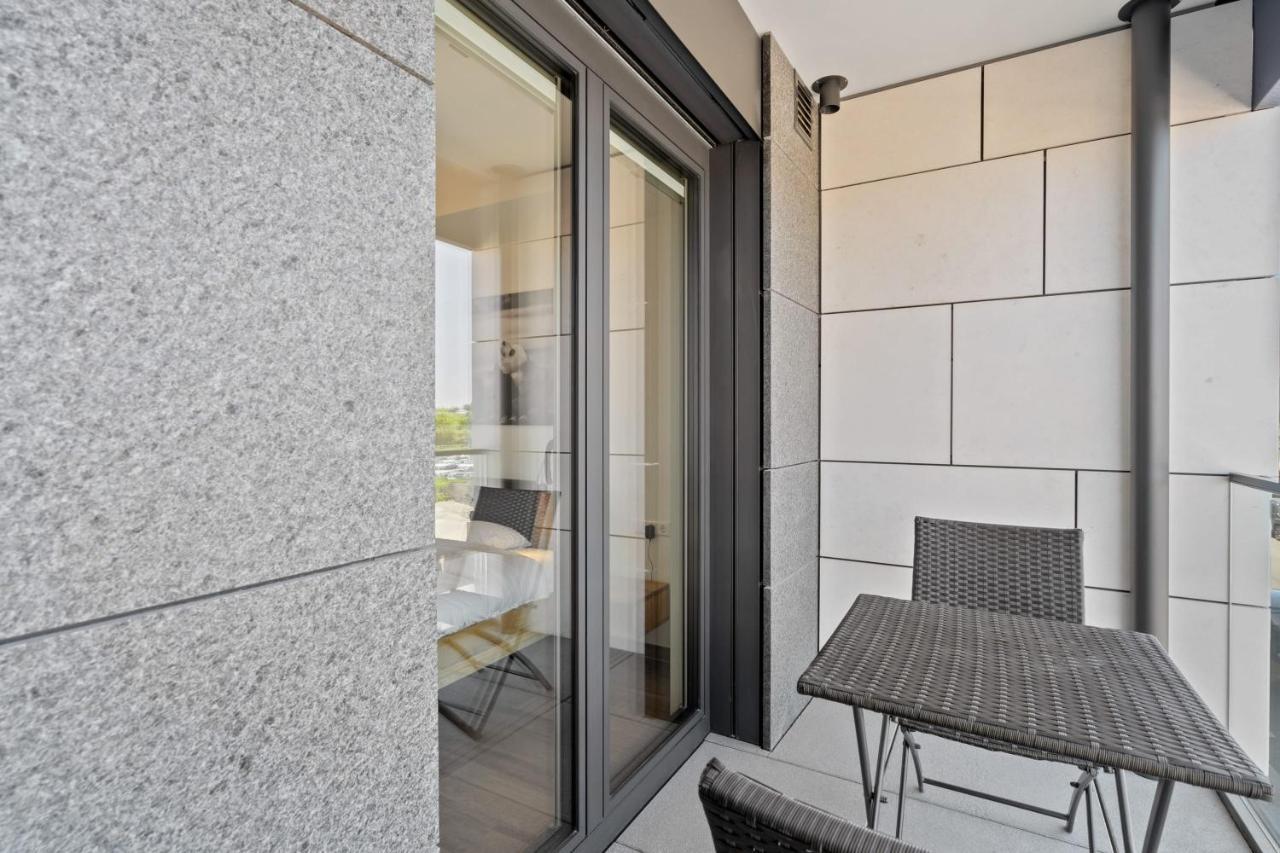 Cloche D'Or Proximity - Sleek Urban Space Люксембург Экстерьер фото