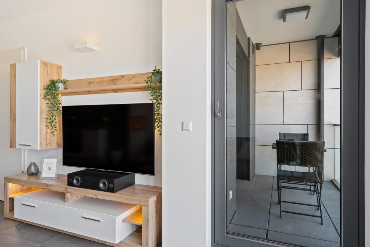 Cloche D'Or Proximity - Sleek Urban Space Люксембург Экстерьер фото